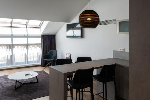 Apartment - Split Level