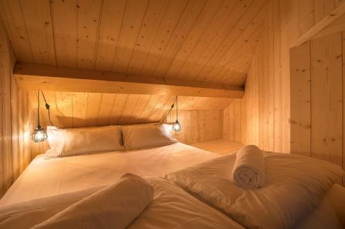 Double Bed in Mixed Dormitory 