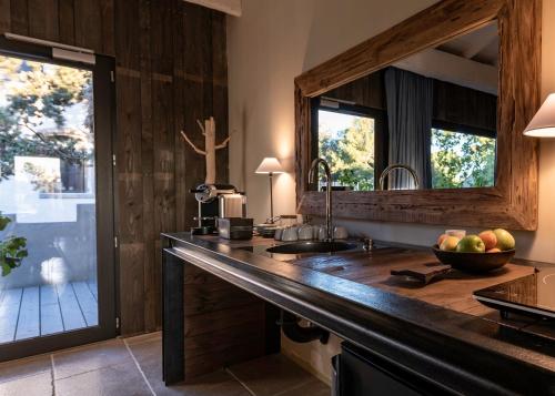 Deluxe Room with Terrace with Spa Access