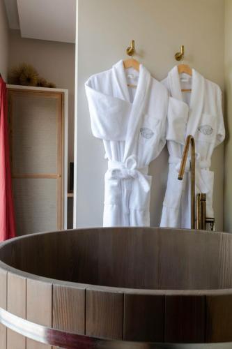 Double Room with Terrace with Spa Access