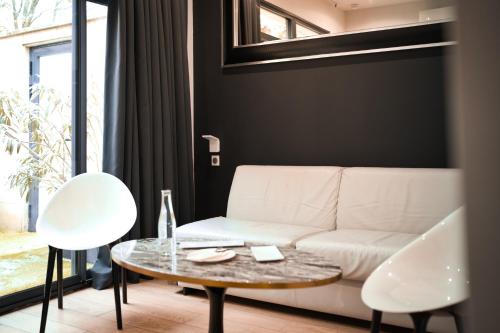 Suite with Terrace and Jacuzzi