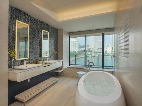 Intercontinental King Suite