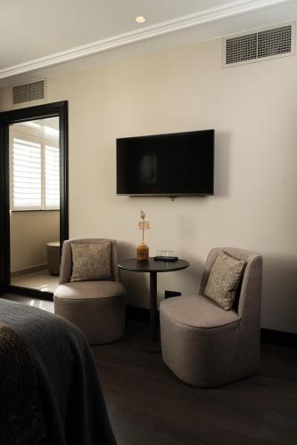 Comfort Room 