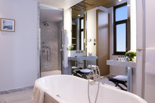 Suite with Park View
