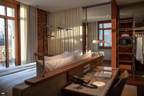 Premier Terrace Room