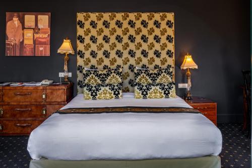Classic Double or Twin Room