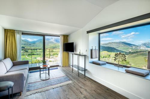 Olive Suite