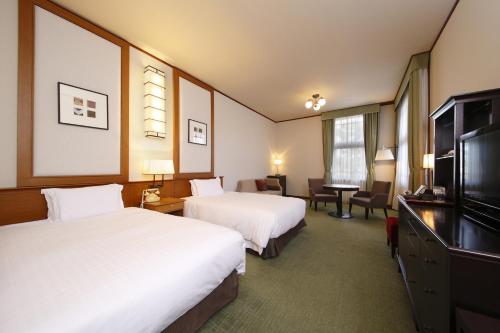 Deluxe Twin Room B - Main Wing - Non-Smoking