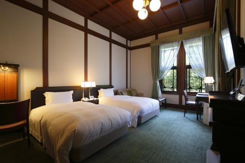 Deluxe Twin Room with Garden View - Main Wing - Non-Smoking
