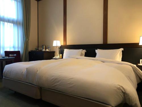 Standard Hollywood Twin Room - Main Wing