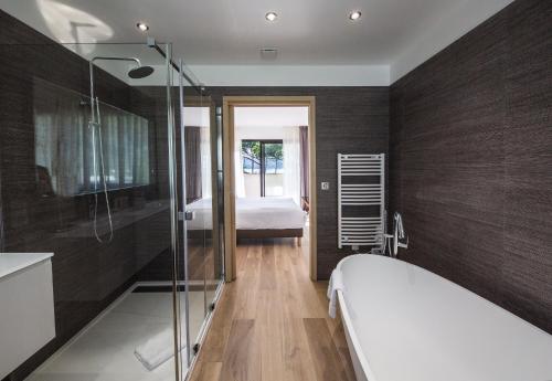 Suite Partial Sea View with Balcony