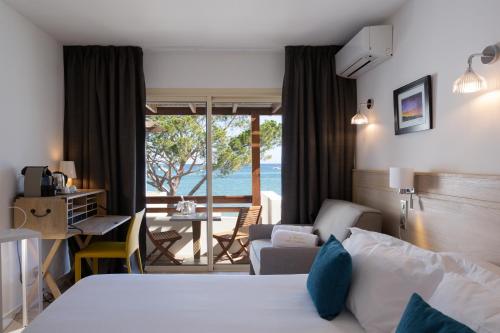 Room with Balcony and Sea View