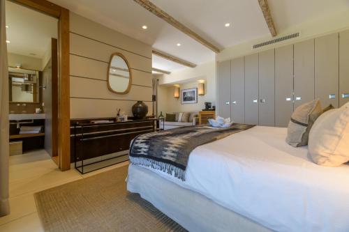 Junior Suite with Sea View (2 Adults)