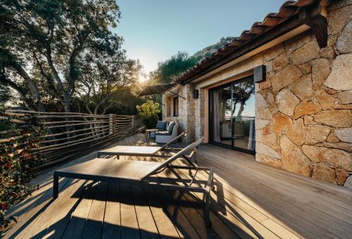 Suite with Sea View (2 Adults)