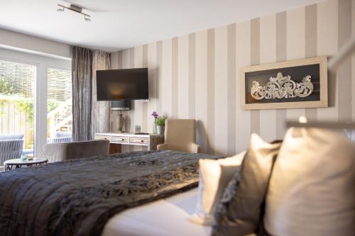 Terrace Room