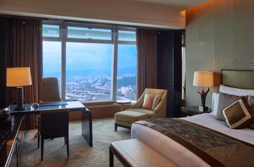 Club Deluxe Seaview Room - Lounge Access