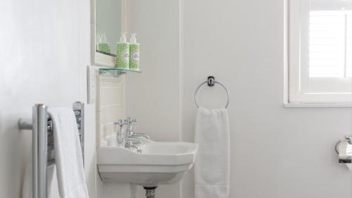 House Room with Shower Only 