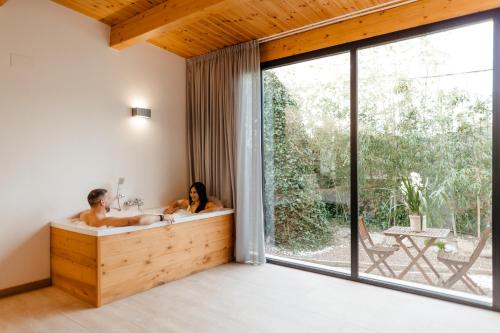 Queen Room with Garden View