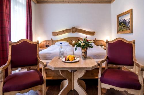 Superior Double Room with Balcony and Mountain View 