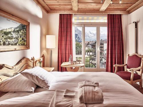 Deluxe Single Room with Queensize Bed and Mountain View 