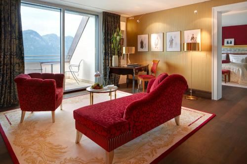 Deluxe Suite with Lake View