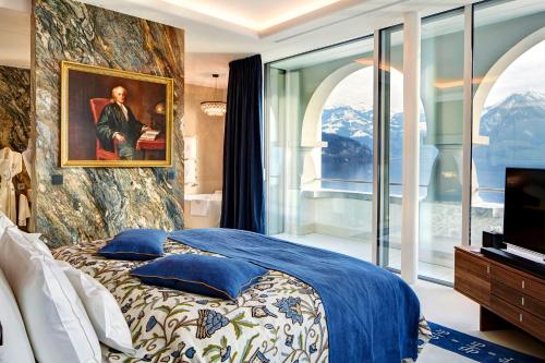 Deluxe Residence with Lake View