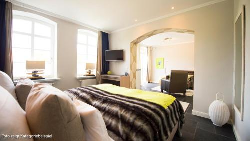 Refuge Suite