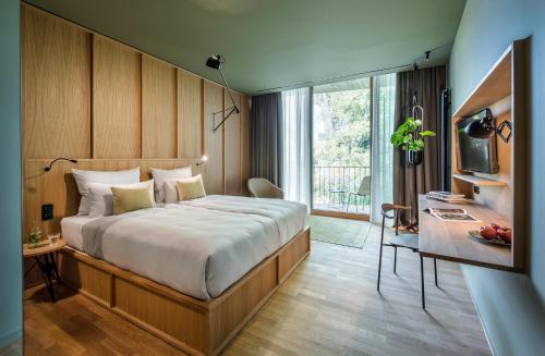 Doppelzimmer mit Balkon im Nebengebäude 