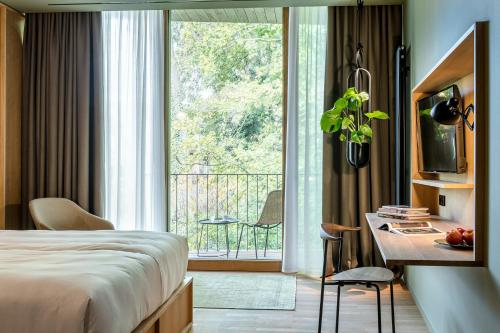 Doppelzimmer mit Balkon im Nebengebäude 