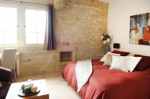 Double Room Signature