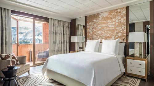 Deluxe One Bedroom King Suite
