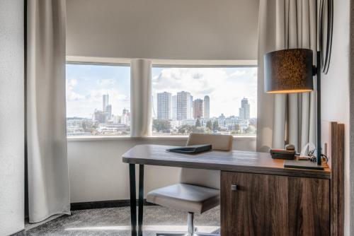 Executive Room - Tower