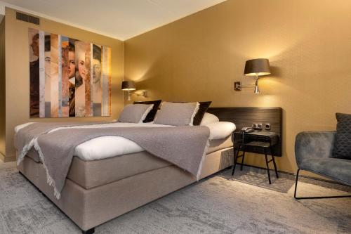 Deluxe Double or Twin Room with French Balcony