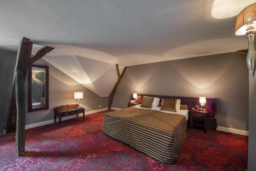 Suite - Split Level (2 Adults)