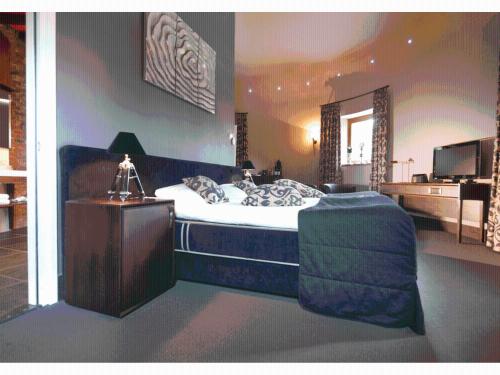 Suite, Tower