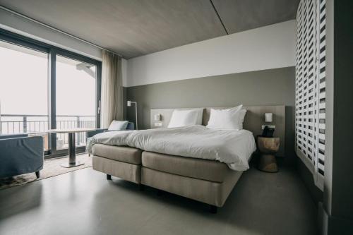 Comfort Room (Sea View)