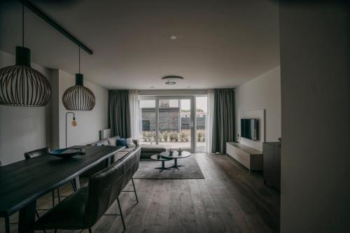 Apartment with Land View