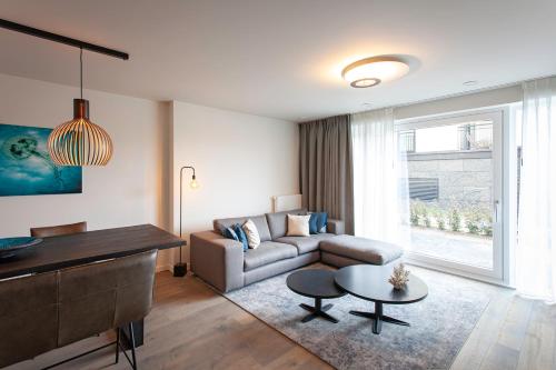 Apartment with Land View