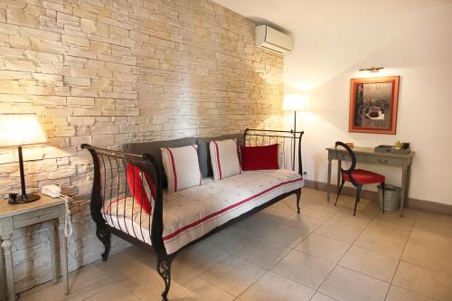 Bergerie Room ( 3 Adults)