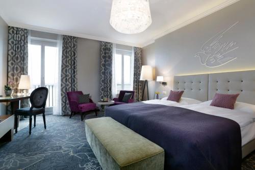 Deluxe Double or Twin Room with Lake View