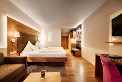 Comfort Double Room with Pool View