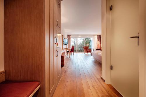 Deluxe Double Room with Forest View