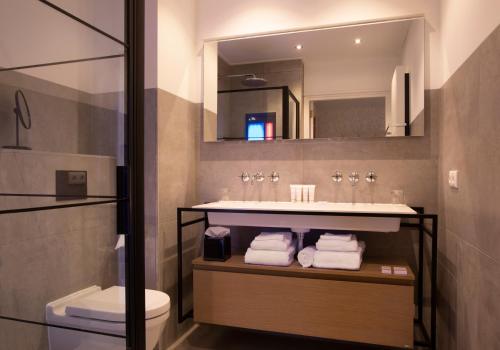 Comfort Room 