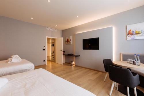 Comfort Room with Two Queen Beds - No Sea View