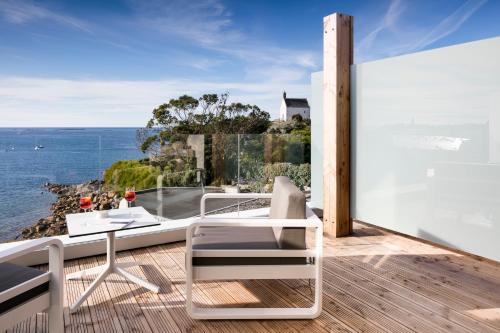 Signature Room with Terrace - Sea View