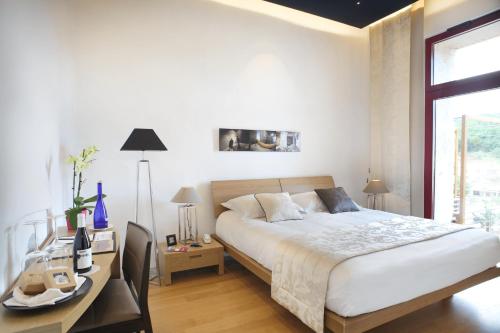 Comfort Room with Terrace