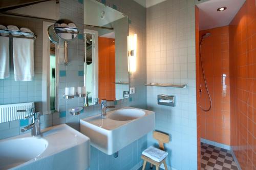 Large Double Room - Reservoir