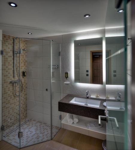 Twin Room with Balcony