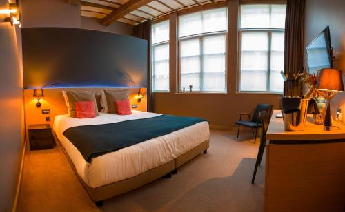 Deluxe Double or Twin Room