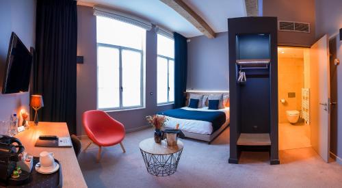 Deluxe Double or Twin Room